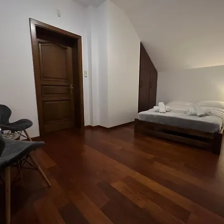 Βίλα Uroczysko Pod Mogielica Szczawa
